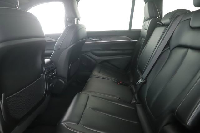 Used 2024 Jeep Grand Cherokee L Limited image 28