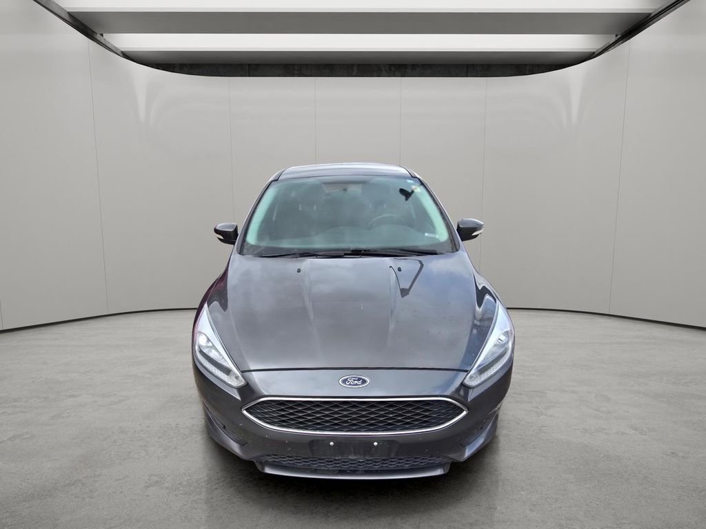 Used 2016 Ford Focus SE w/ SE Sport Package image 14