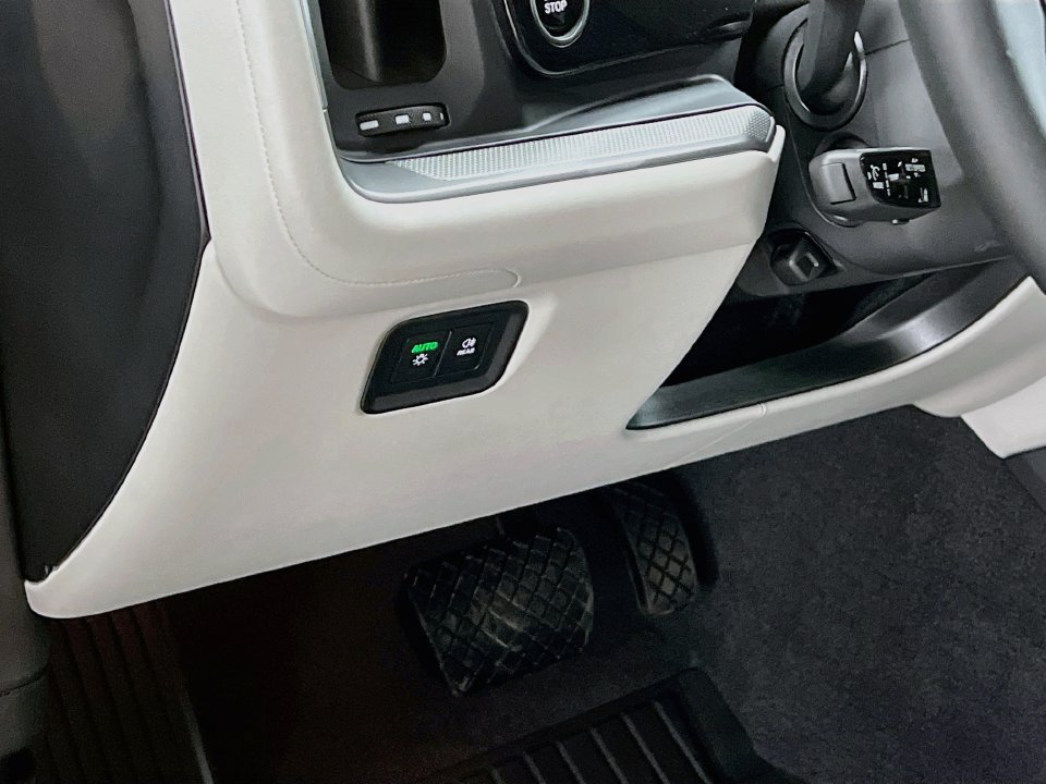 New 2026 Porsche Cayenne Coupe AWD/4WD image 11