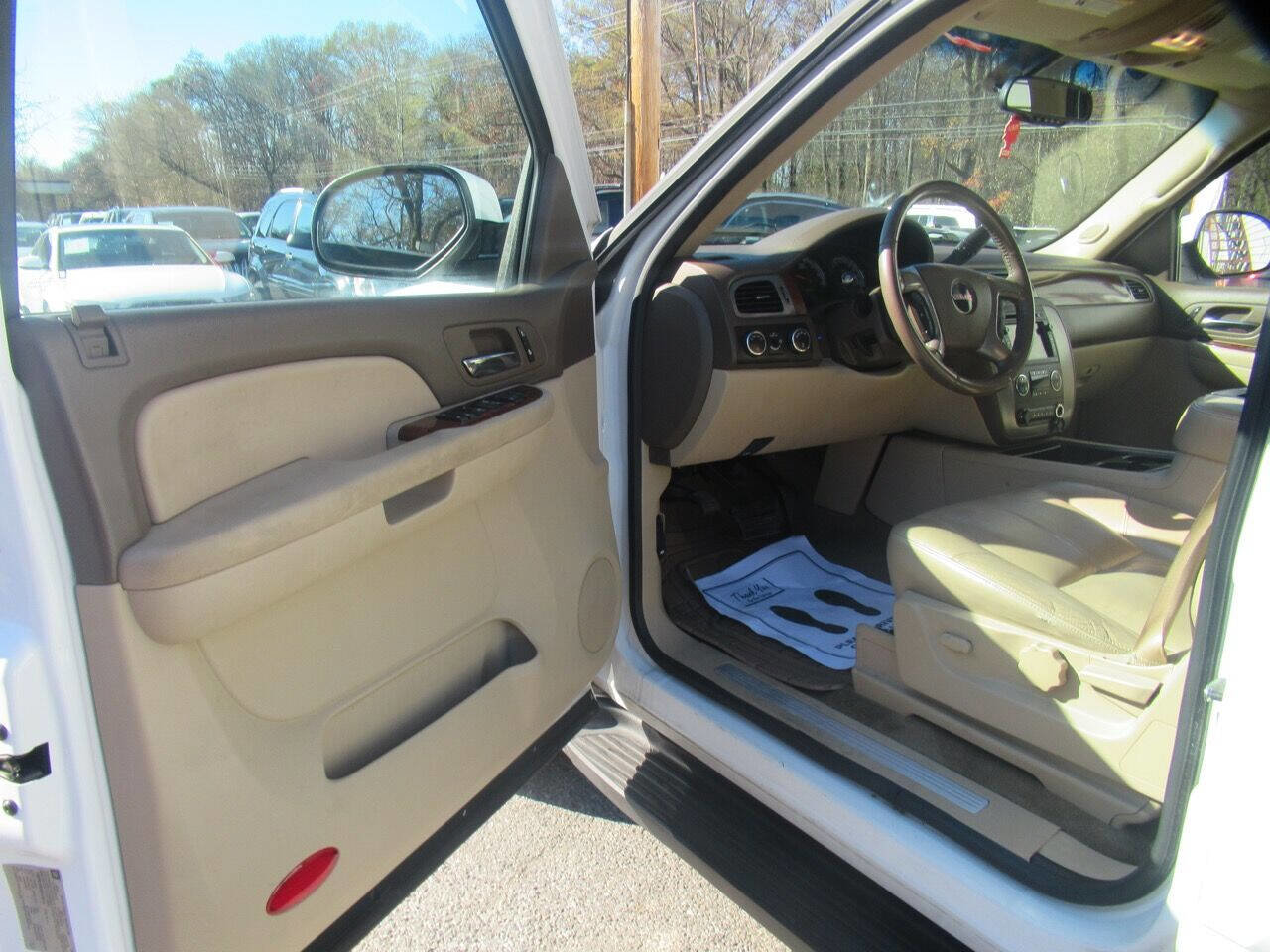 Used 2009 GMC Yukon 4WD Hybrid image 23