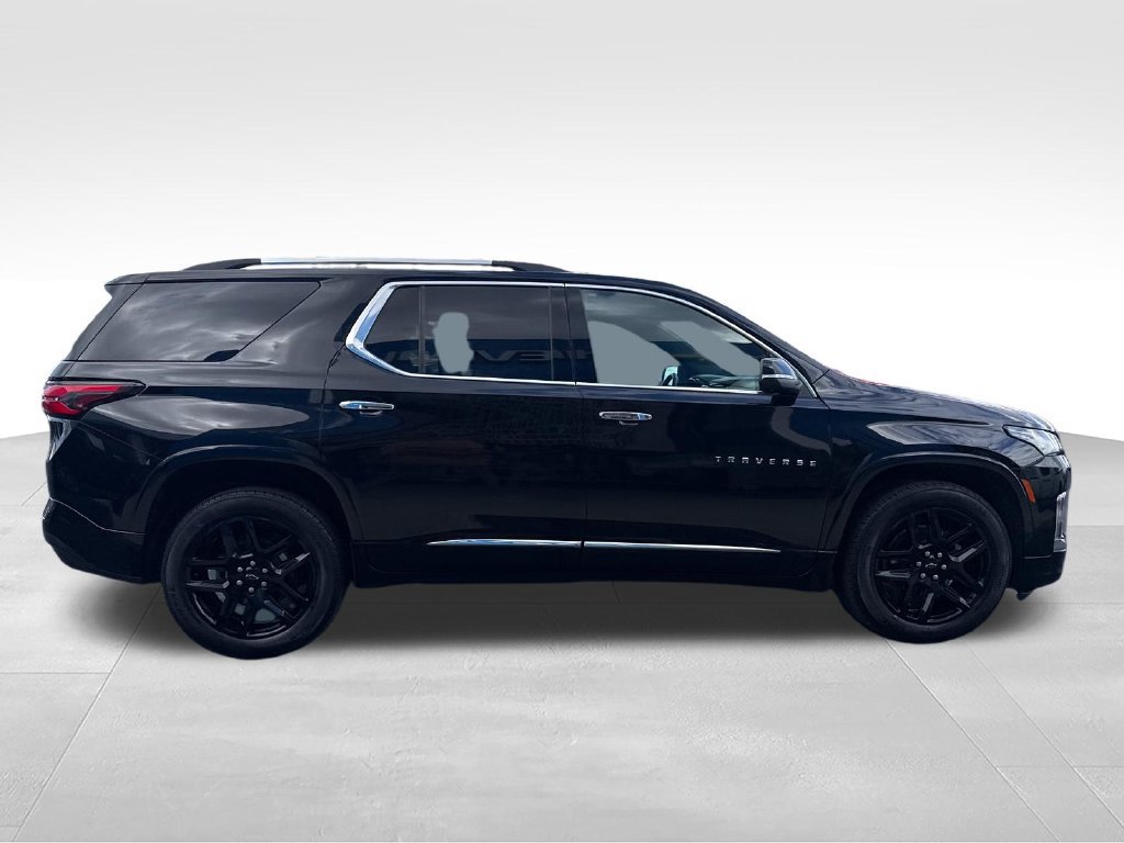 Used 2023 Chevrolet Traverse Premier AWD/4WD image 7