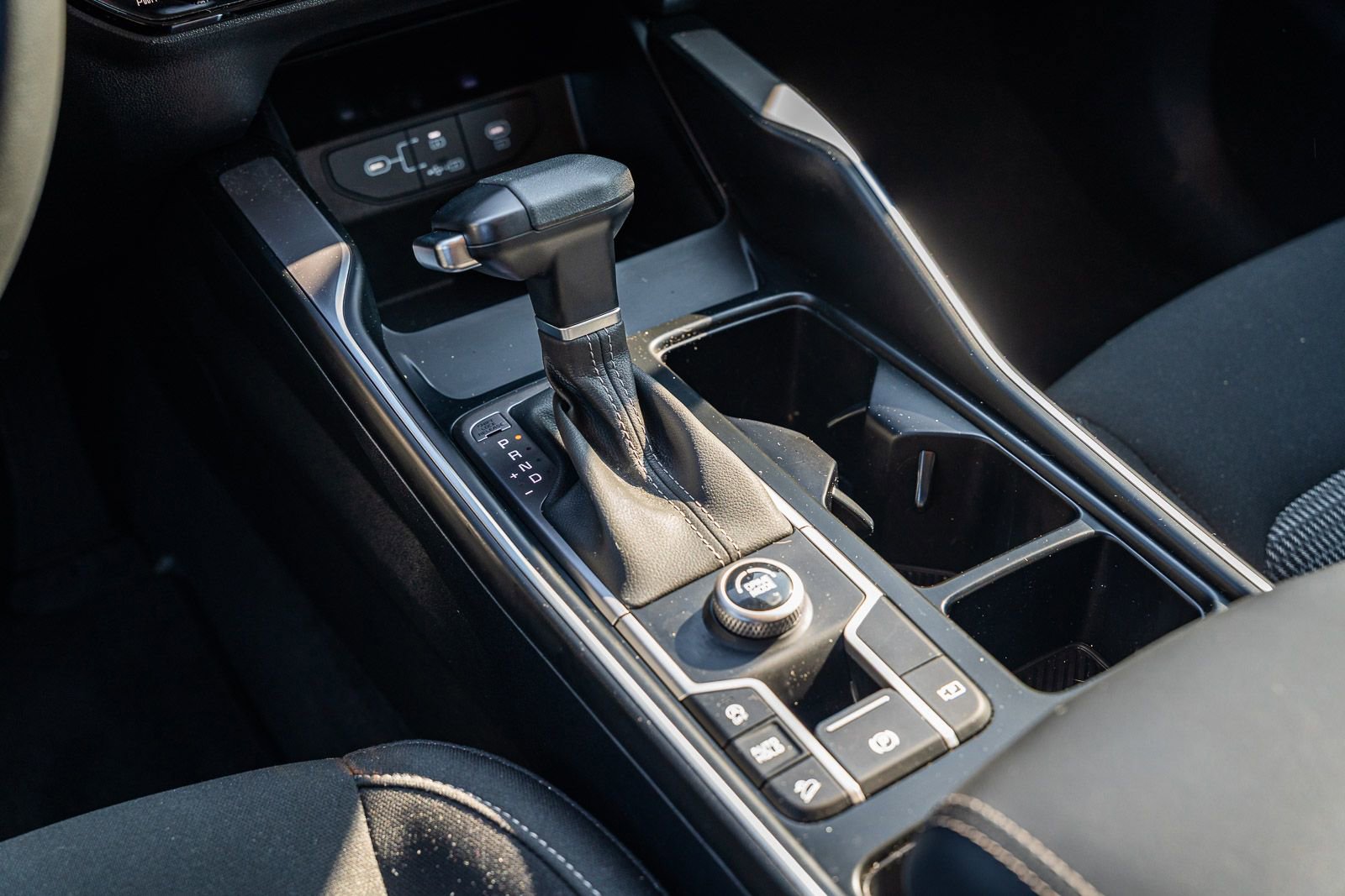 Used 2025 Kia Sorento LX image 29