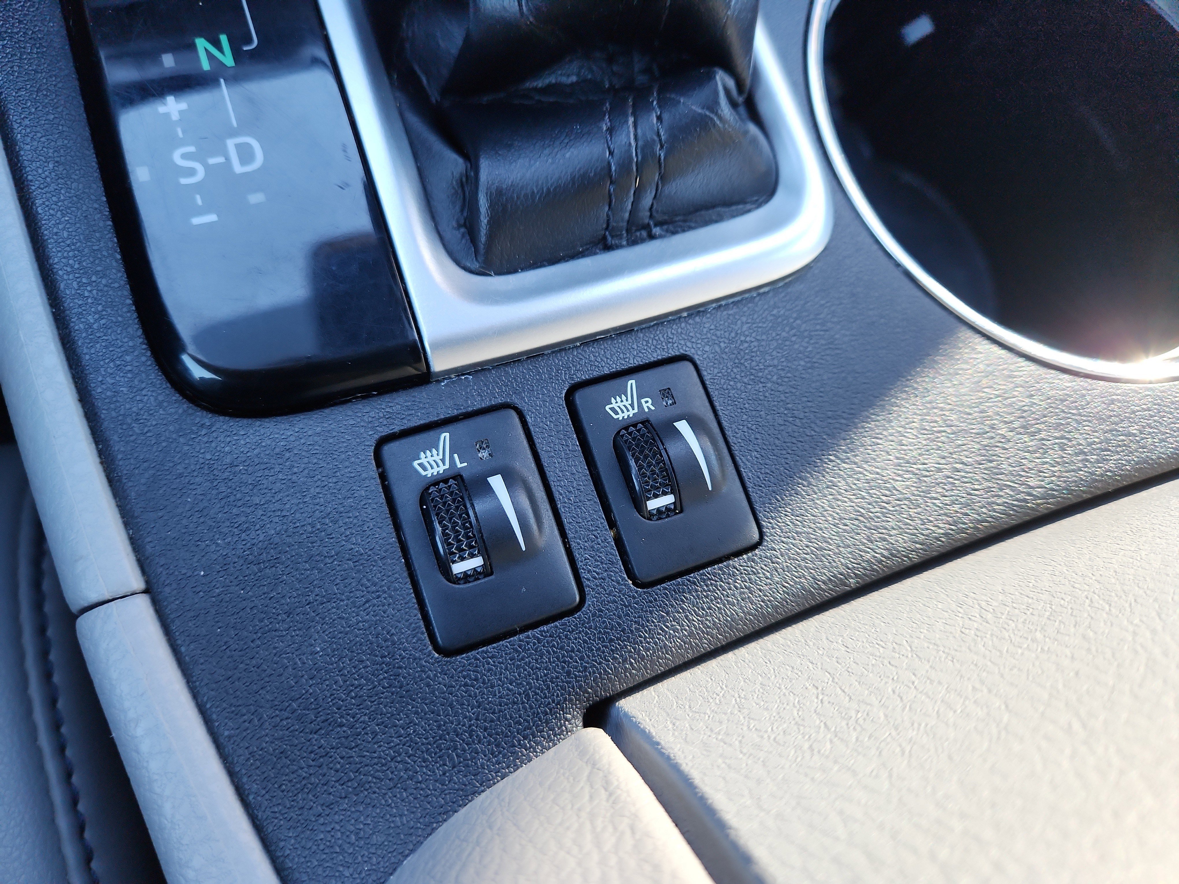 Certified 2019 Toyota Highlander XLE image 28