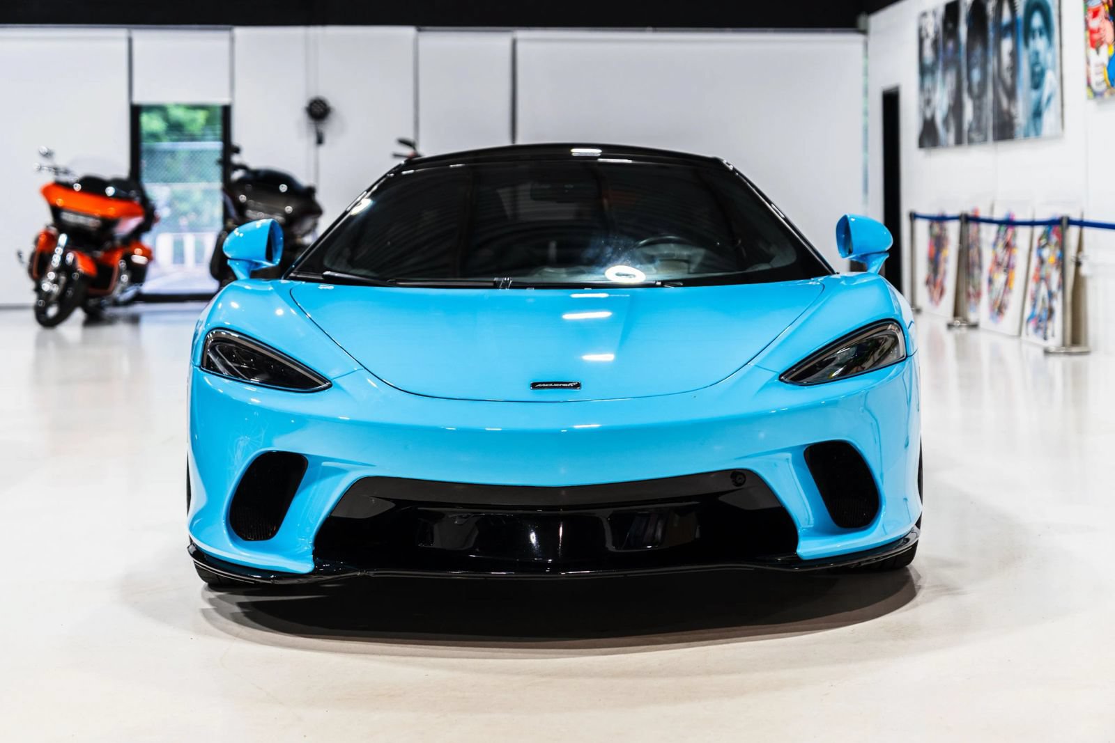 Used 2023 McLaren GT RWD image 3