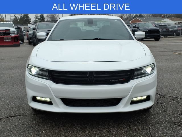 Used 2016 Dodge Charger SXT w/ AWD Plus Group image 2
