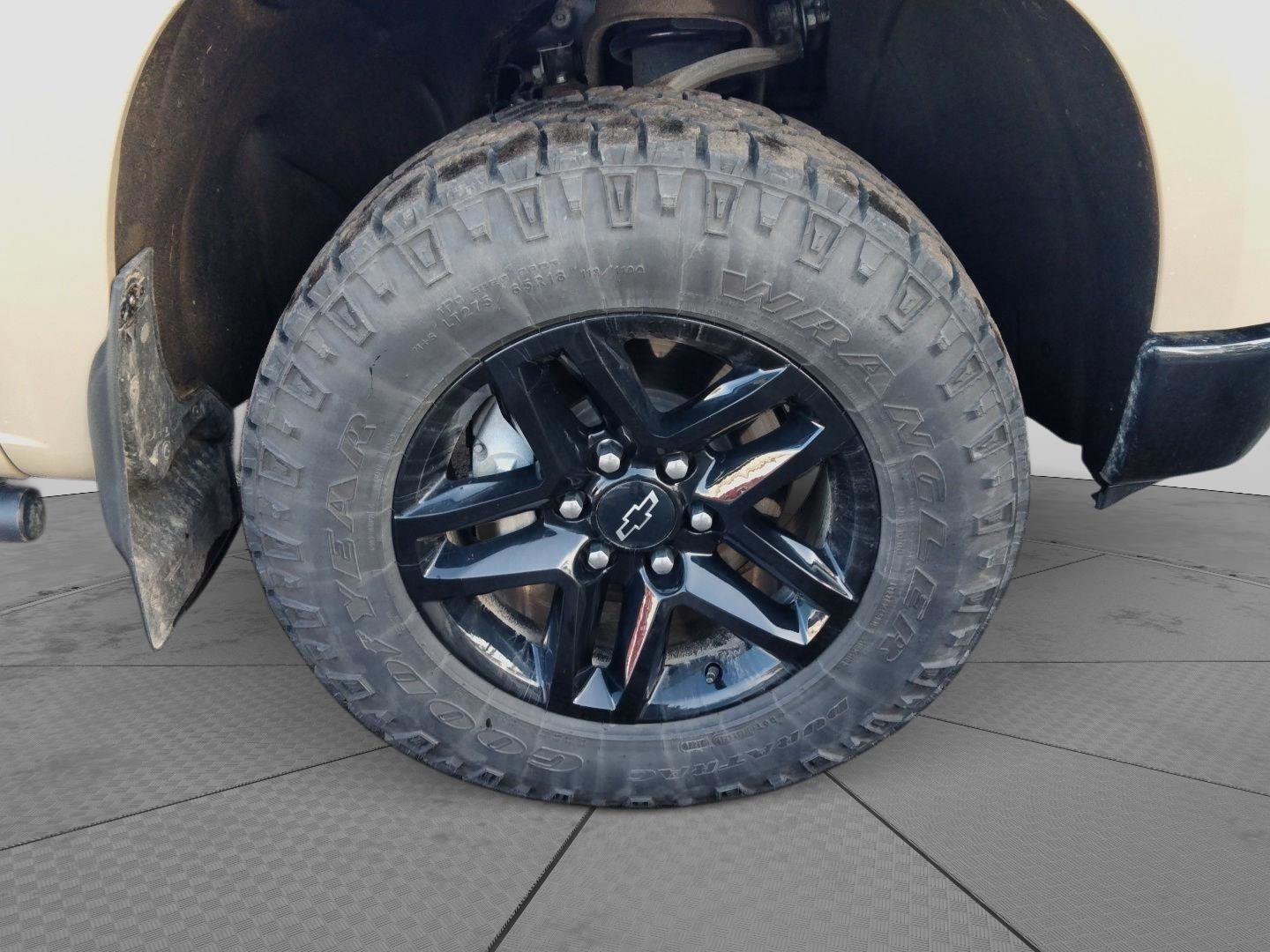 Used 2023 Chevrolet Silverado 1500 LT Trail Boss w/ Protection Package image 31