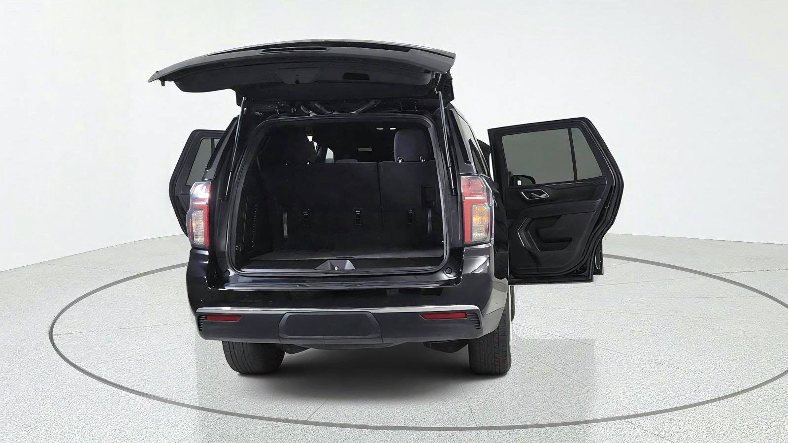 Used 2023 Chevrolet Tahoe LS AWD/4WD image 13