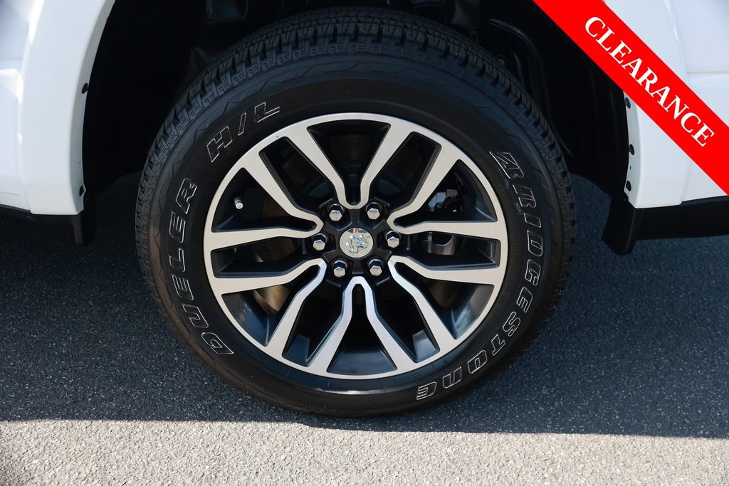 Used 2025 RAM 1500 Limited w/ Trailer Tow Group AWD/4WD image 11