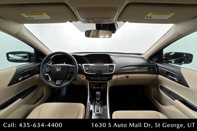 Used 2017 Honda Accord Hybrid Sedan image 9