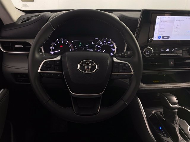 Used 2026 Toyota Highlander XLE AWD/4WD image 21