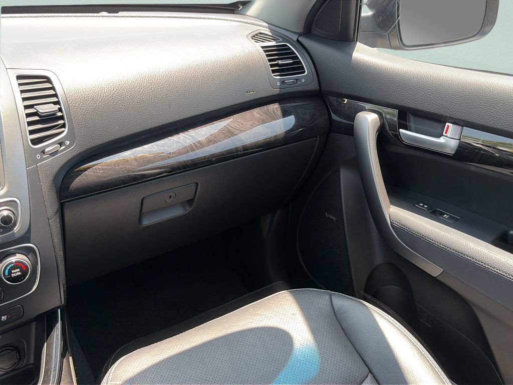 Used 2015 Kia Sorento EX w/ EX V6 Touring Package FWD image 14