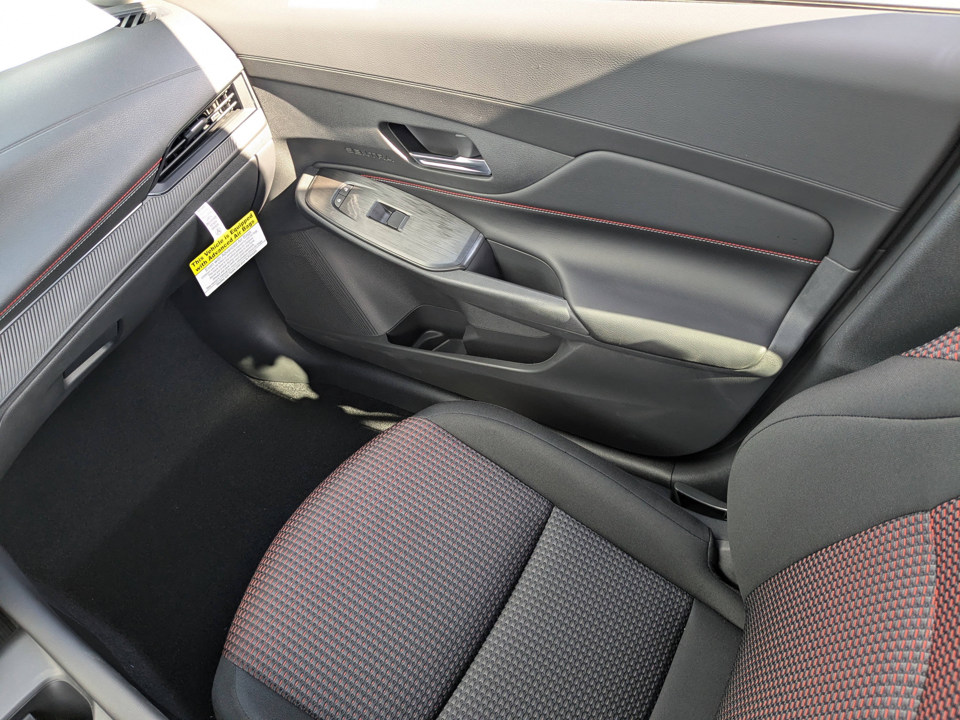 New 2026 Nissan Sentra SR FWD image 22
