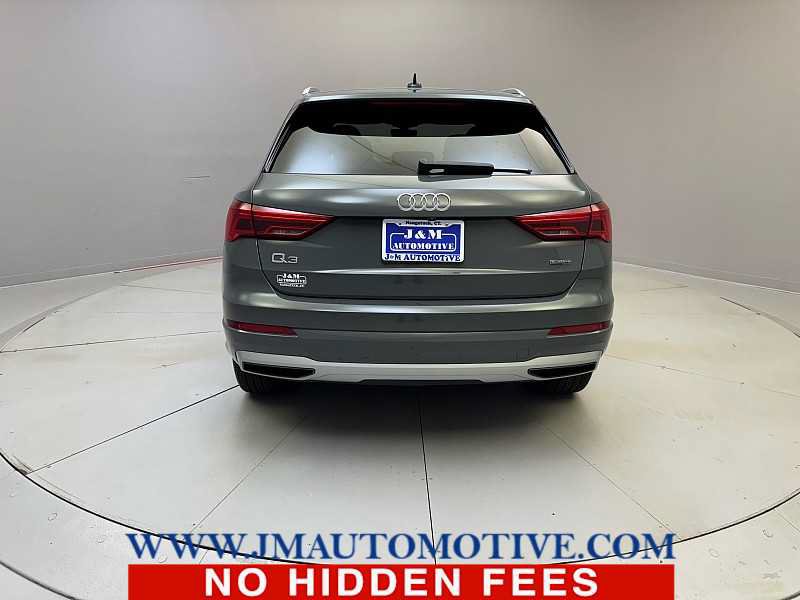 Used 2020 Audi Q3 2.0T Premium w/ Convenience Package AWD/4WD image 4