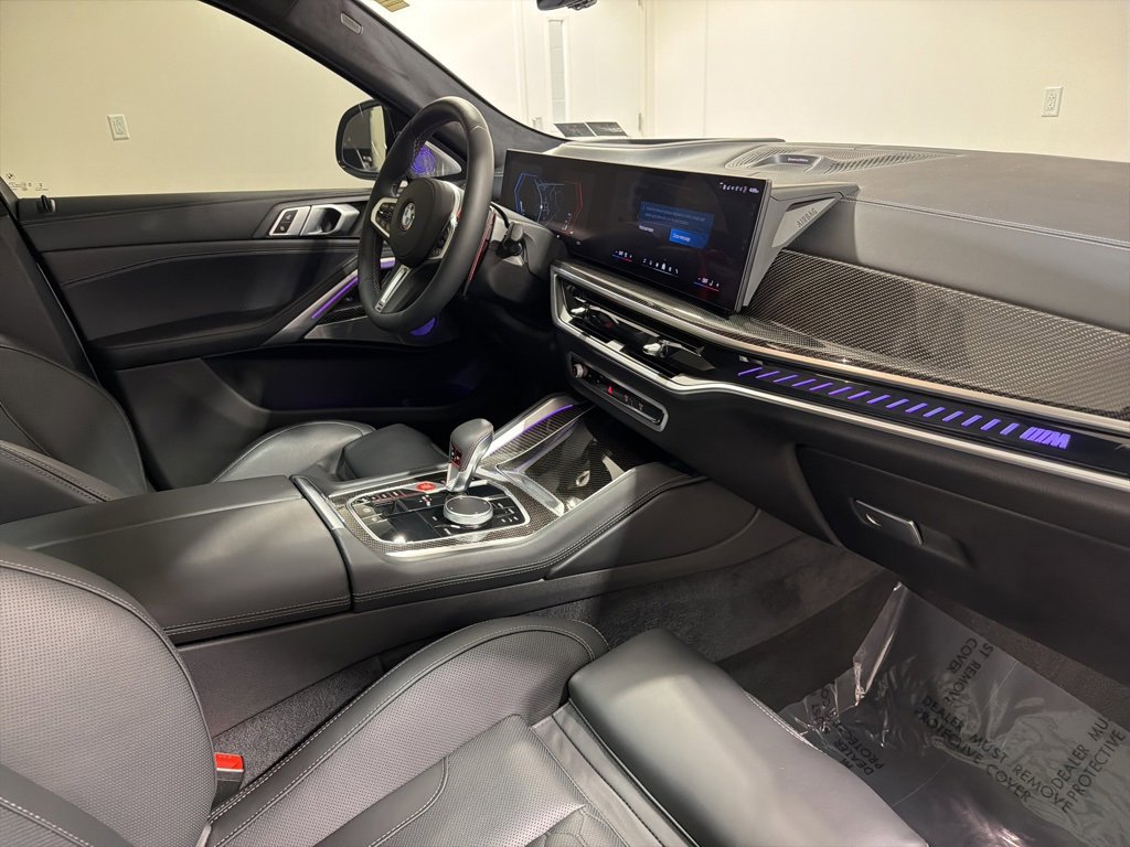 Used 2025 BMW X6 M Competition w/ Executive Package image 24