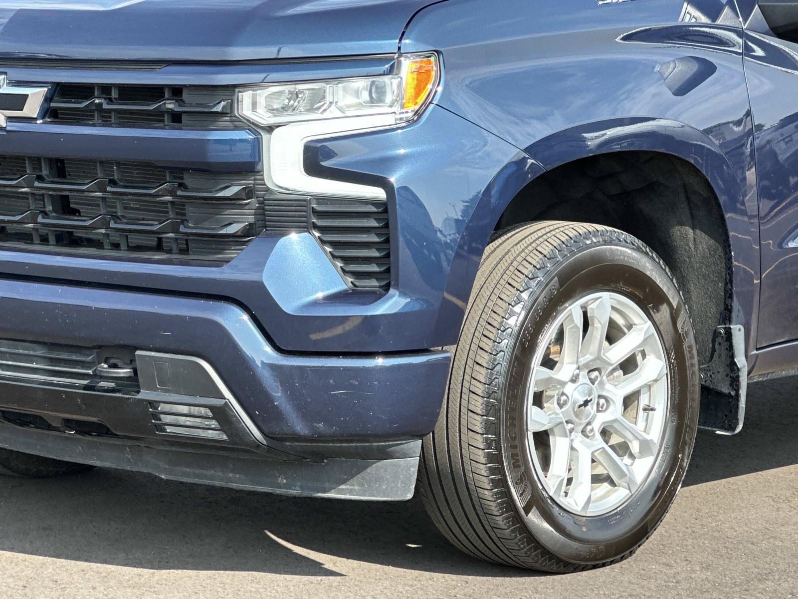 Certified 2022 Chevrolet Silverado 1500 RST w/ Max Trailering Package AWD/4WD image 7
