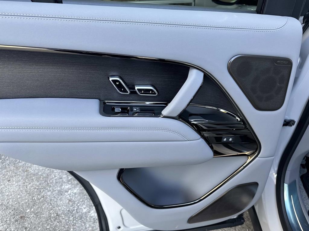 New 2026 Land Rover Range Rover SV image 11