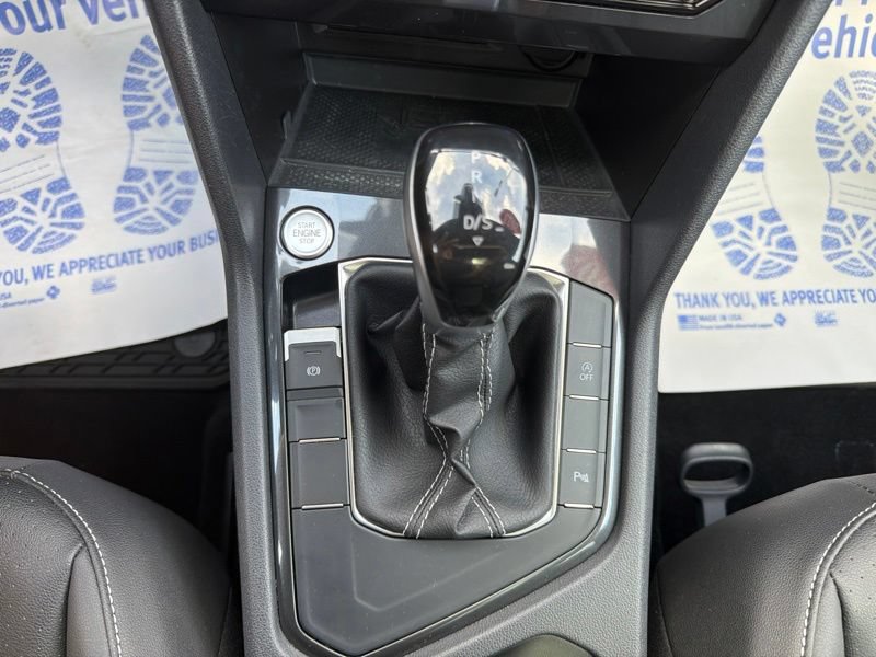 Used 2023 Volkswagen Tiguan SE R-Line FWD image 31