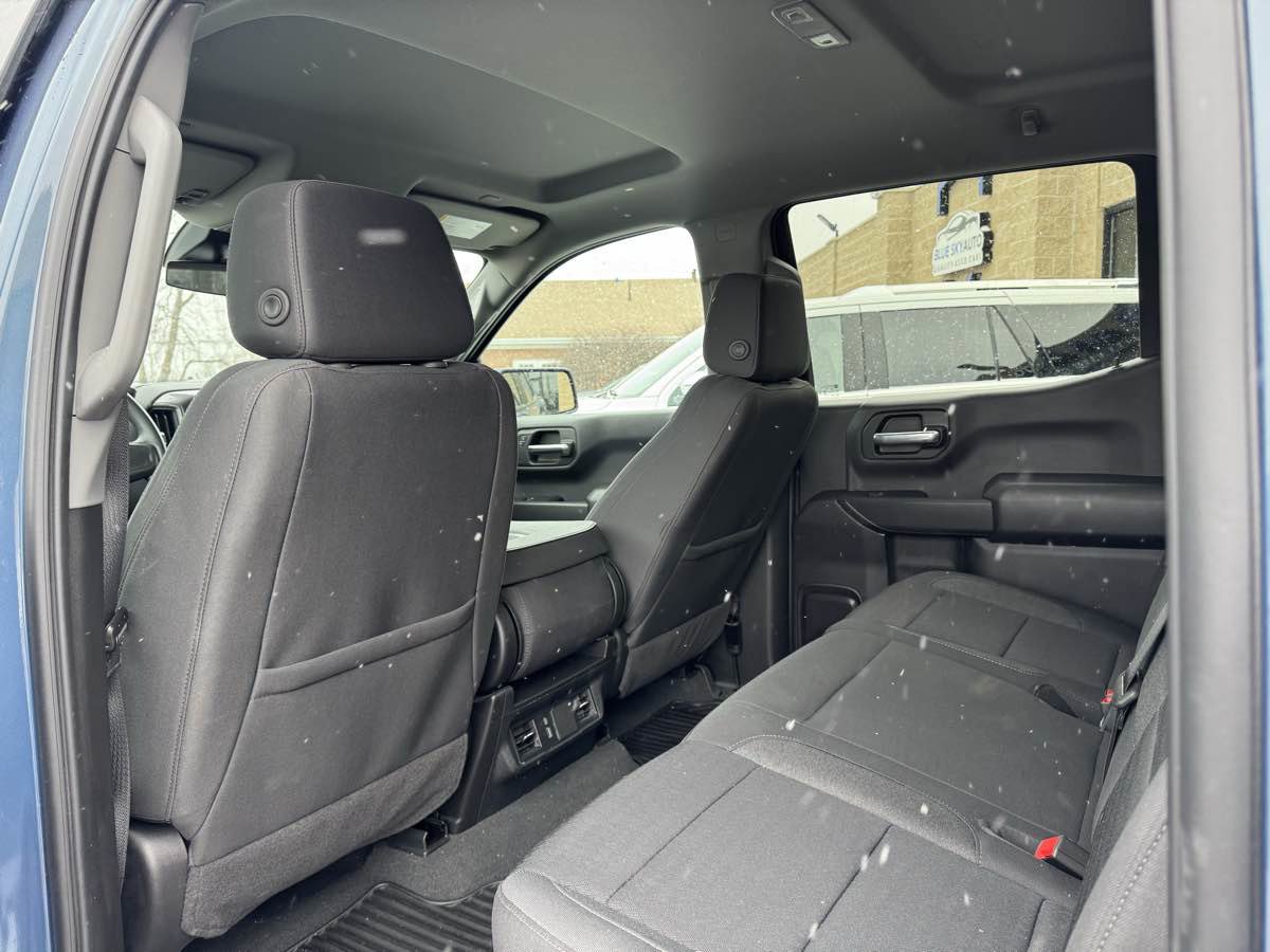 Used 2024 Chevrolet Silverado 1500 Custom image 34