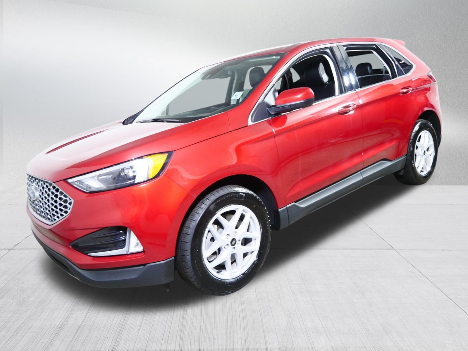 Used 2023 Ford Edge SEL w/ Convenience Package AWD/4WD image 3