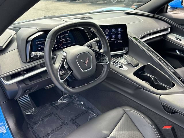 Used 2021 Chevrolet Corvette Stingray Convertible w/ 1LT RWD image 2