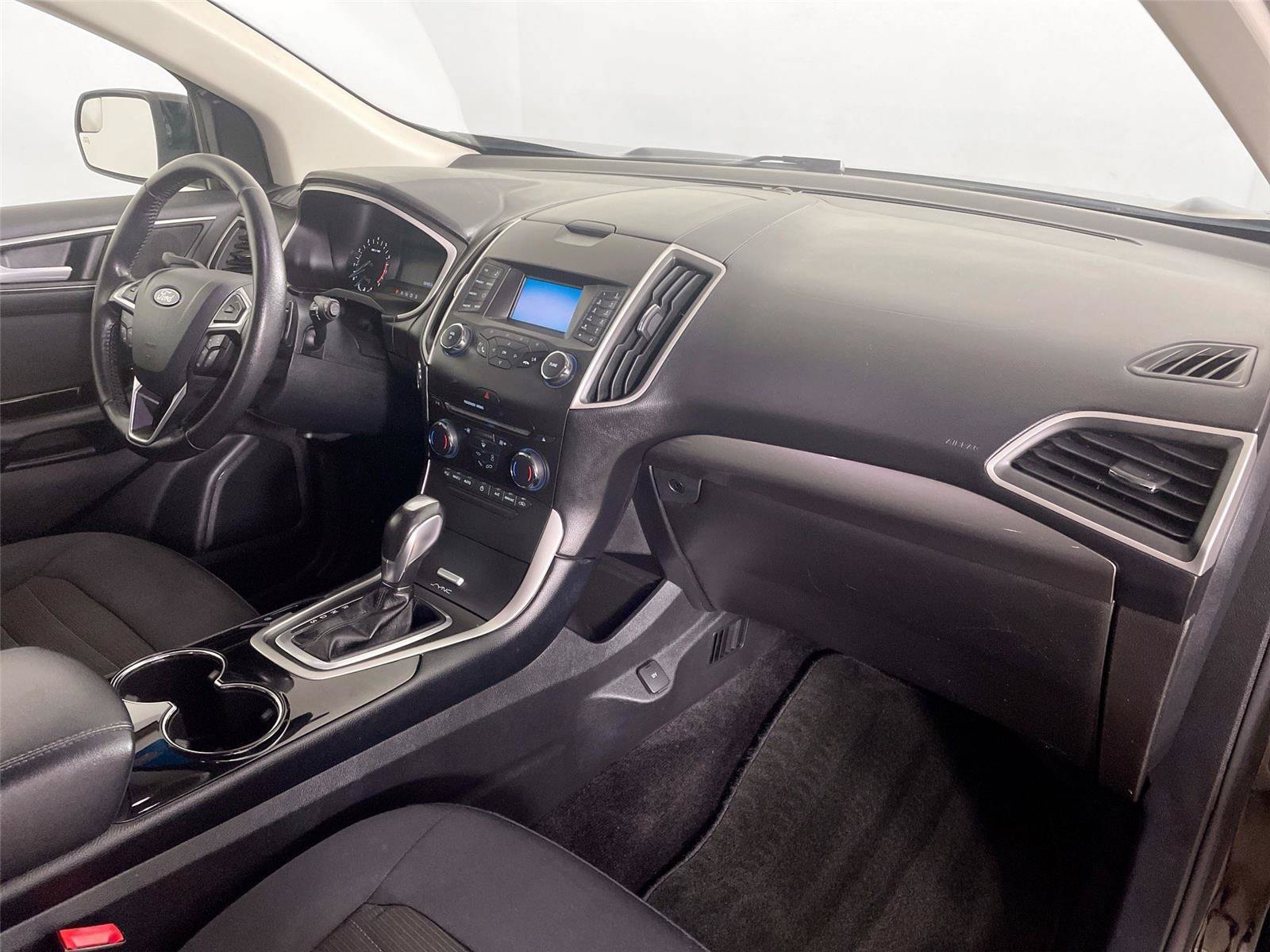 Used 2016 Ford Edge SEL w/ Class II Trailer Tow Package AWD/4WD image 26