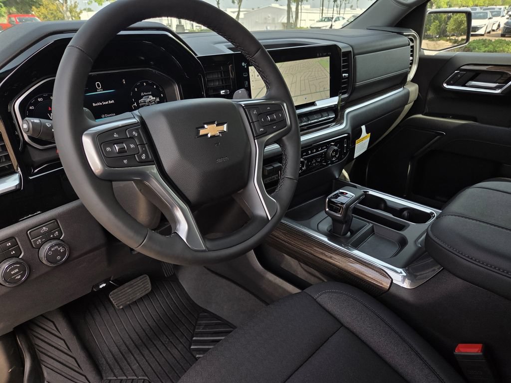 New 2026 Chevrolet Silverado 1500 LT w/ Z71 Off-Road Package AWD/4WD image 17