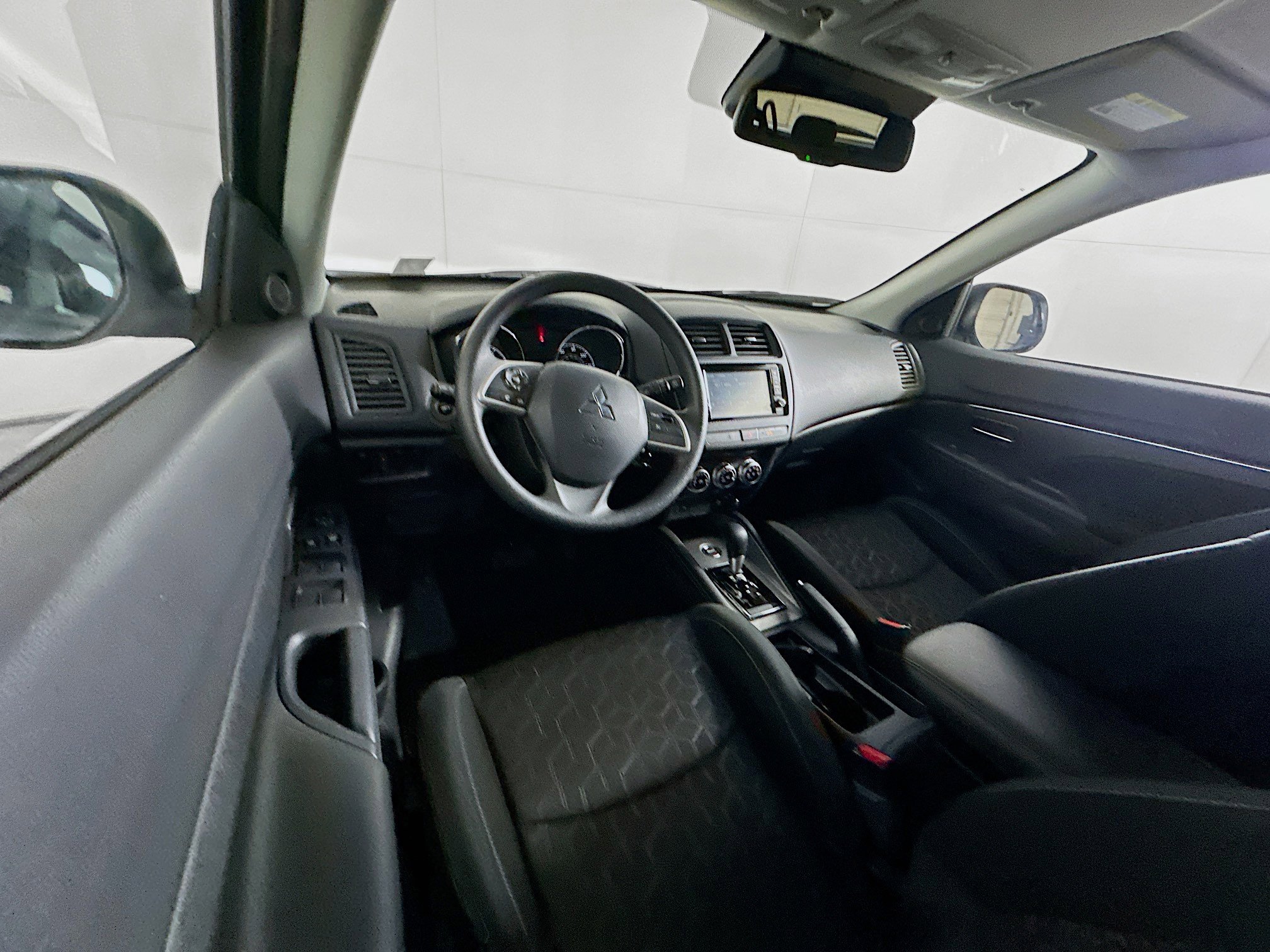 Used 2025 Mitsubishi Outlander Sport AWD image 18