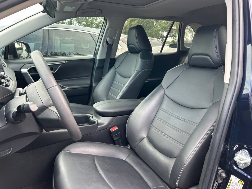 Used 2023 Toyota RAV4 XLE Premium AWD/4WD image 18