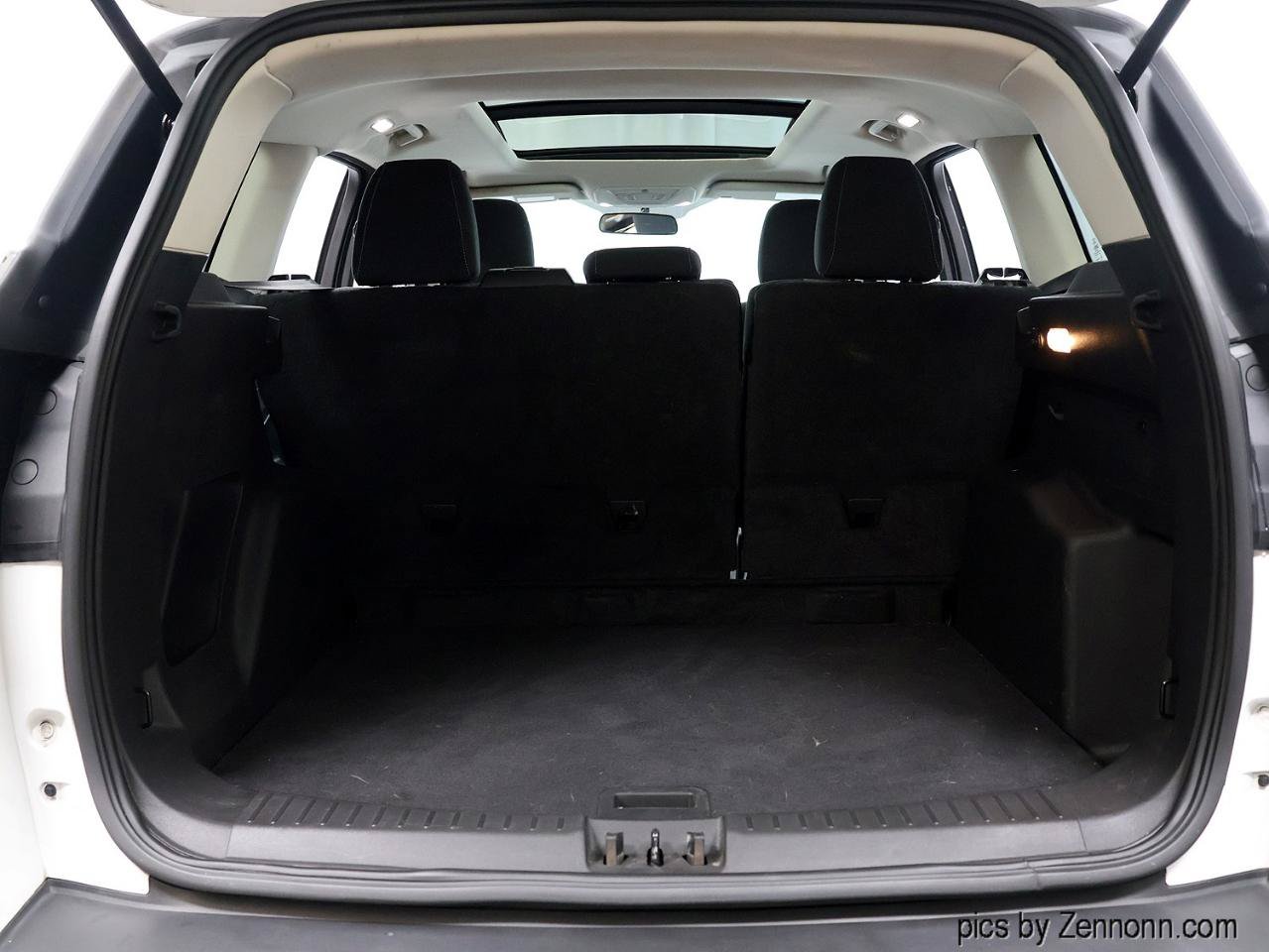 Used 2018 Ford Escape SE w/ SE Sync 3 Package FWD image 31