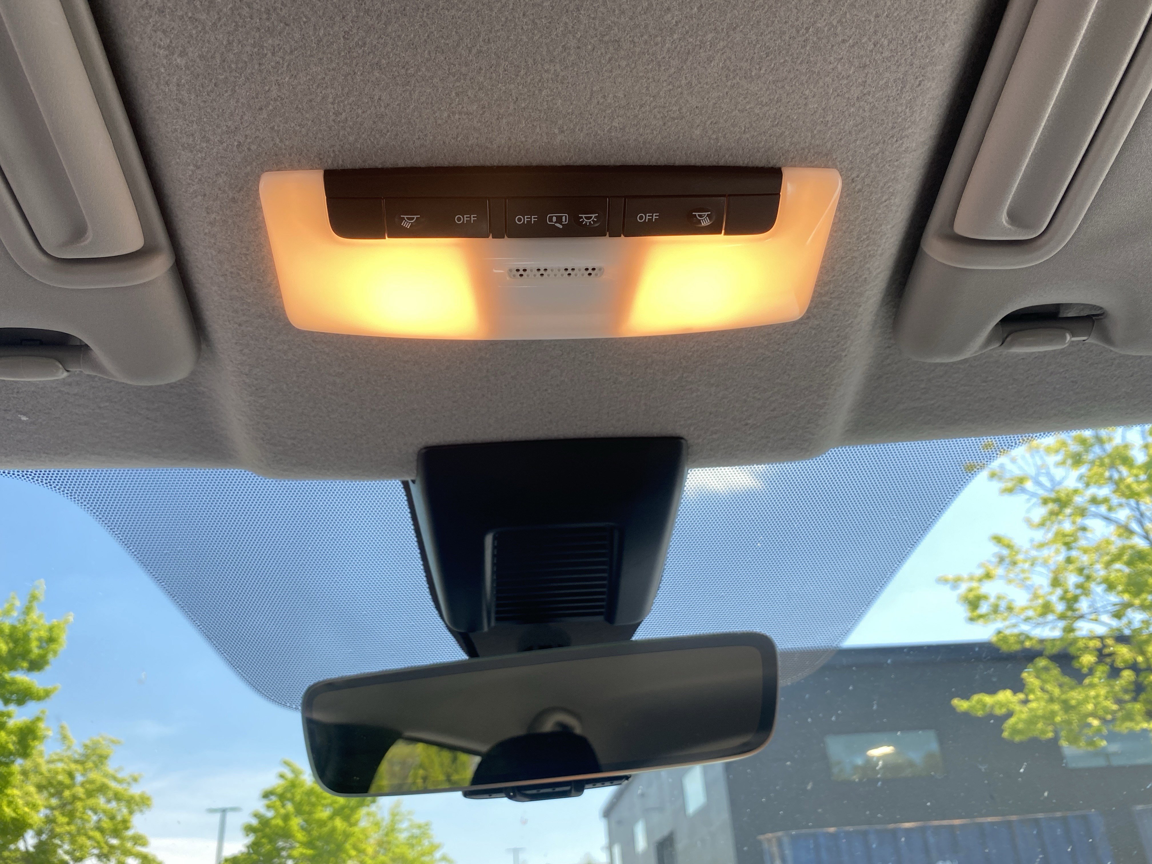 Used 2022 Nissan Kicks SR w/ Interior Electronics Package image 26