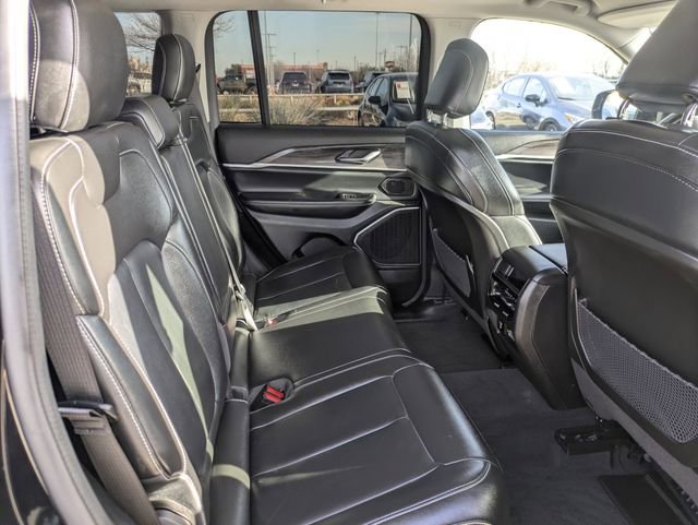 Used 2022 Jeep Grand Cherokee Limited image 28