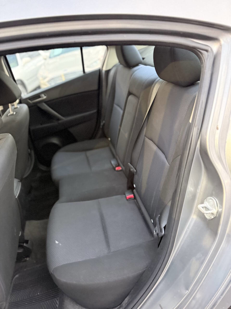 Used 2010 MAZDA MAZDA3 i Touring image 16