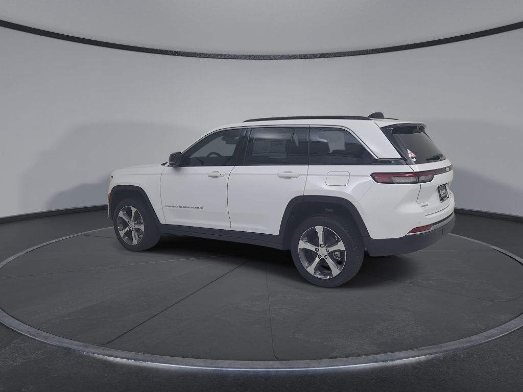New 2026 Jeep Grand Cherokee Limited w/ Luxury Tech Group II AWD/4WD image 10