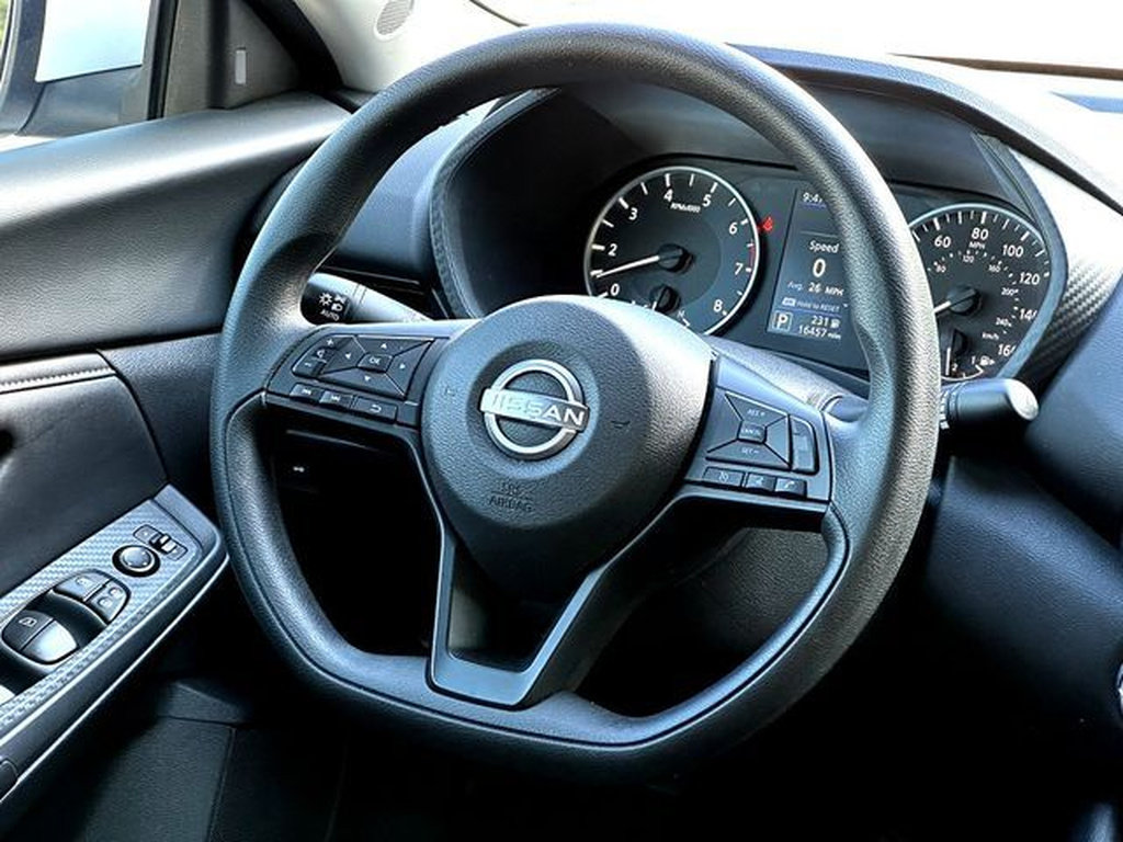 Used 2025 Nissan Sentra S FWD image 30