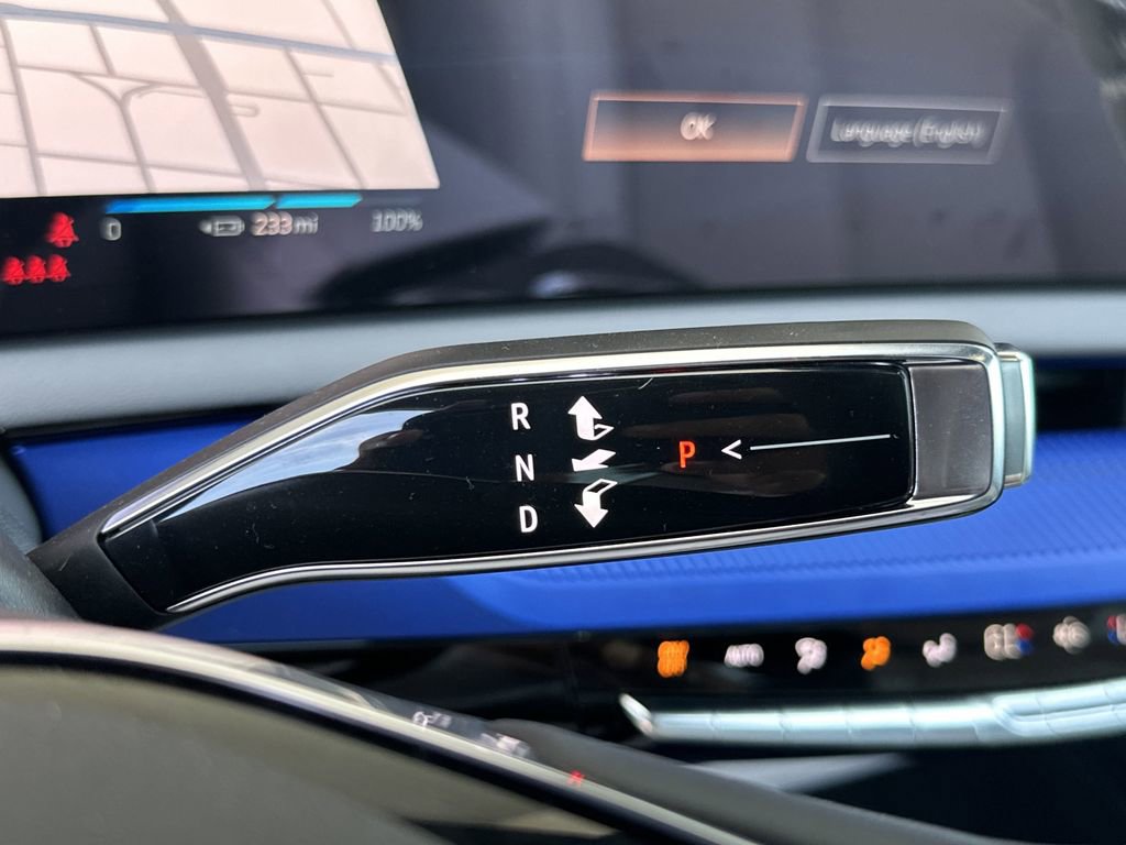 New 2025 Cadillac Optiq Luxury 1 image 22