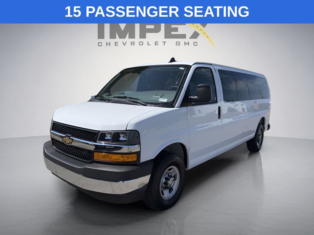Used 2025 Chevrolet Express 3500 LT w/ LT Preferred Equipment Group RWD image 1