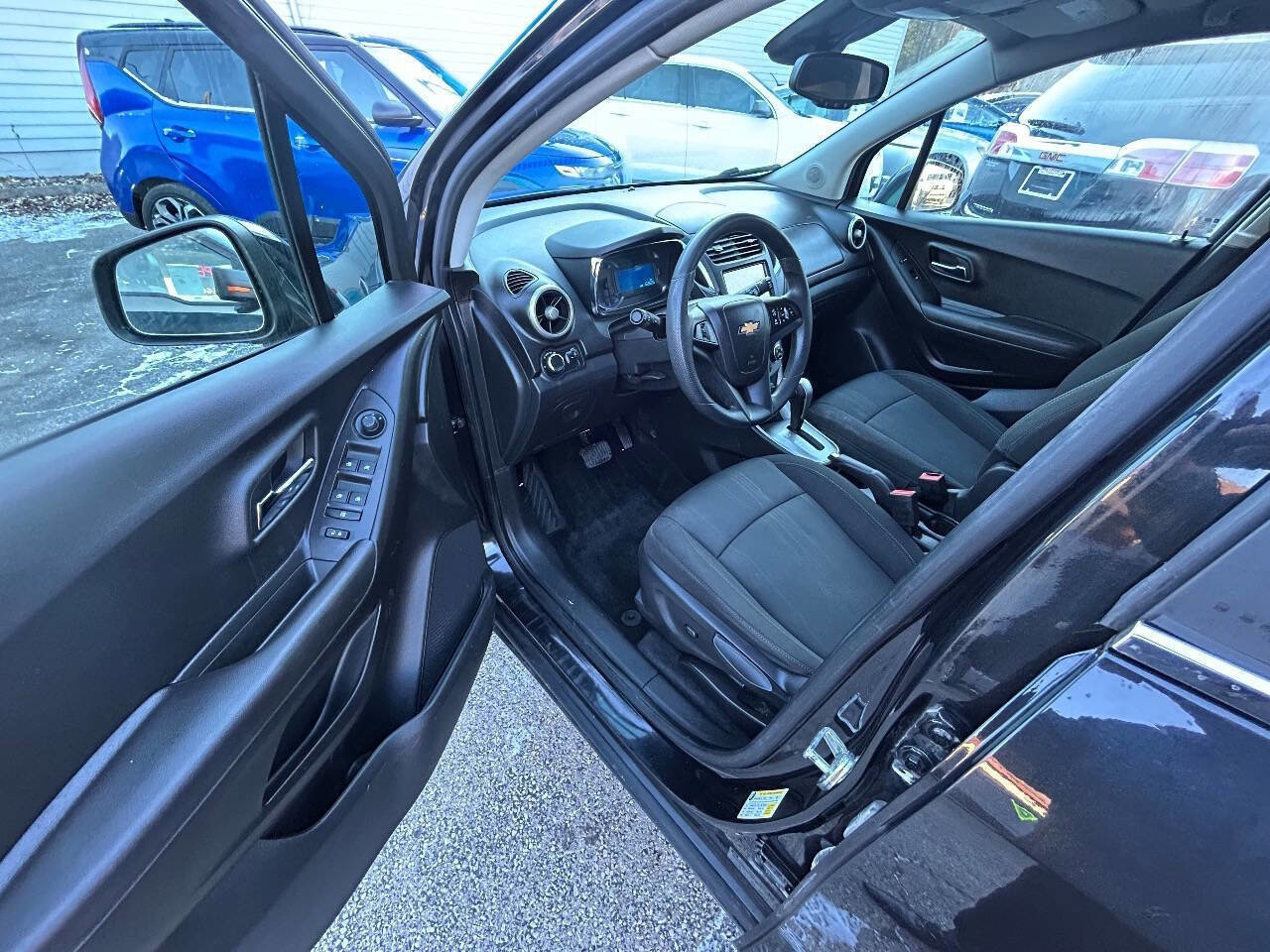 Used 2015 Chevrolet Trax LT image 6