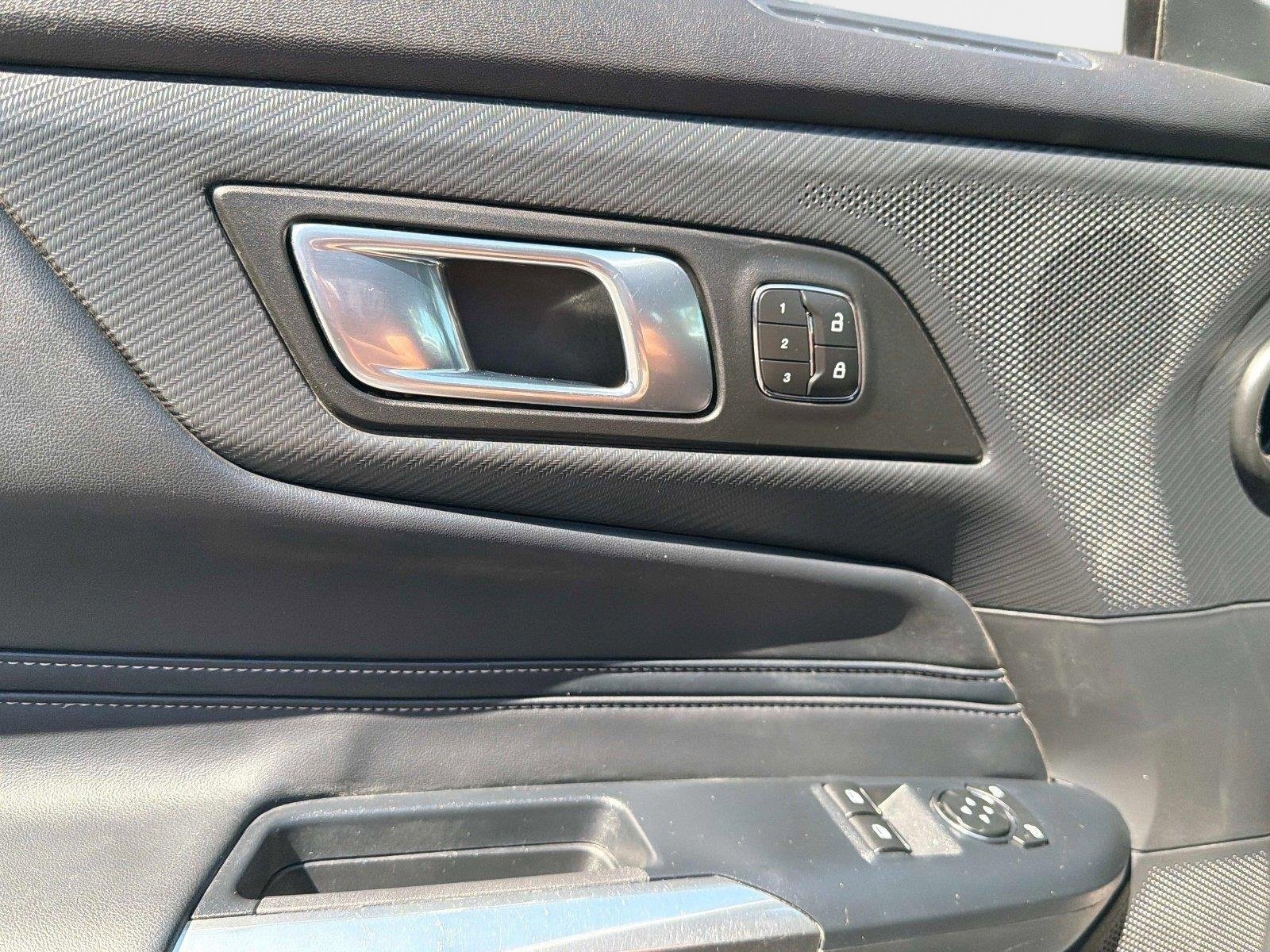 Used 2025 Ford Mustang GT Premium image 43