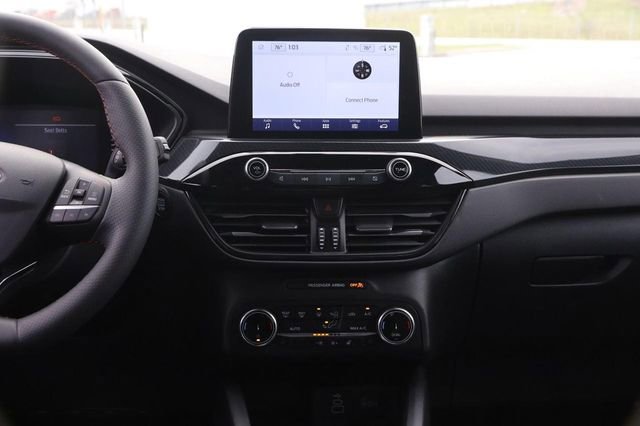 Used 2024 Ford Escape ST-Line w/ Cold Weather Package image 24