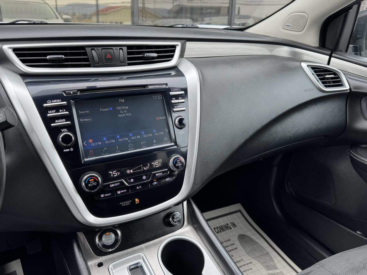 Used 2017 Nissan Murano SV w/ Premium Package image 15