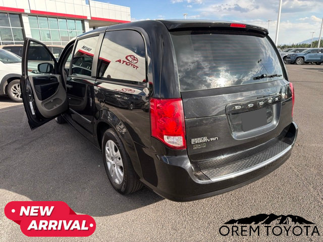 Used 2013 Dodge Grand Caravan American Value Package FWD image 3