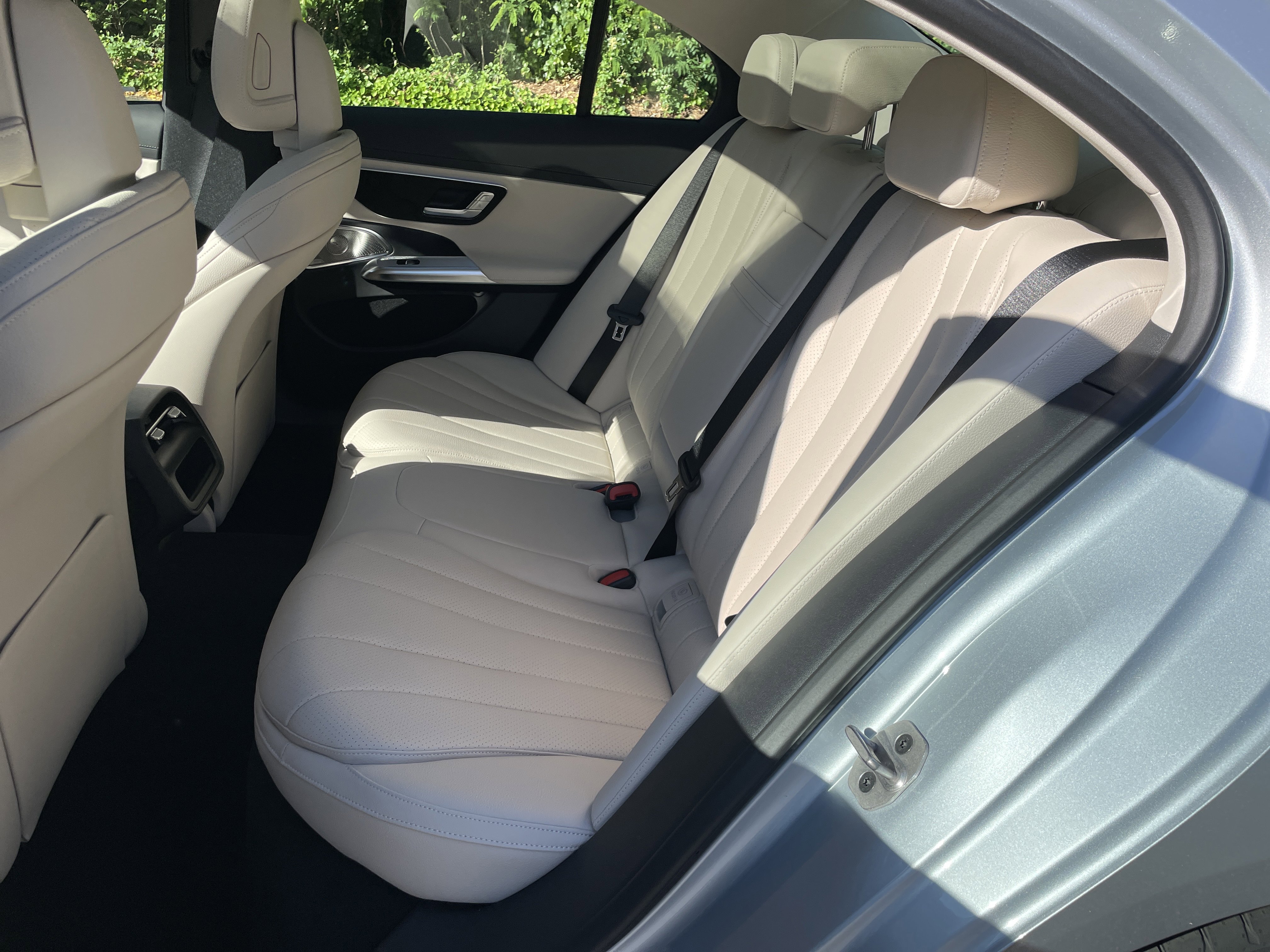 New 2026 Mercedes-Benz E 450 4MATIC Sedan image 37
