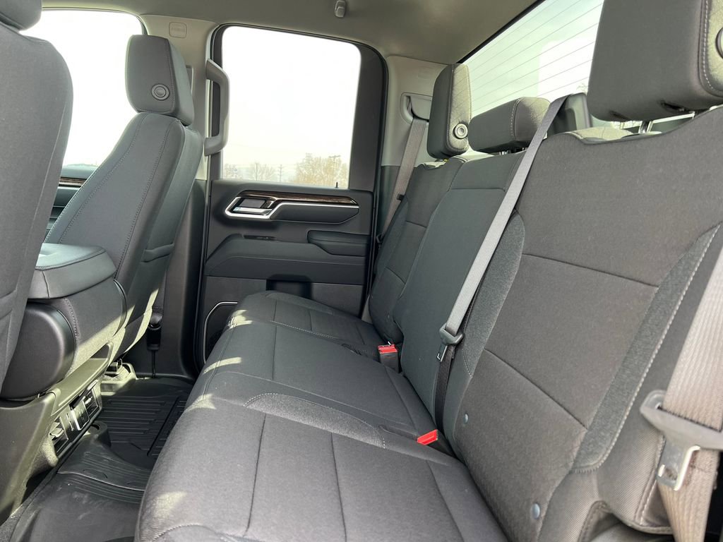 New 2026 GMC Sierra 2500 SLE w/ SLE Value Package; AWD/4WD image 5