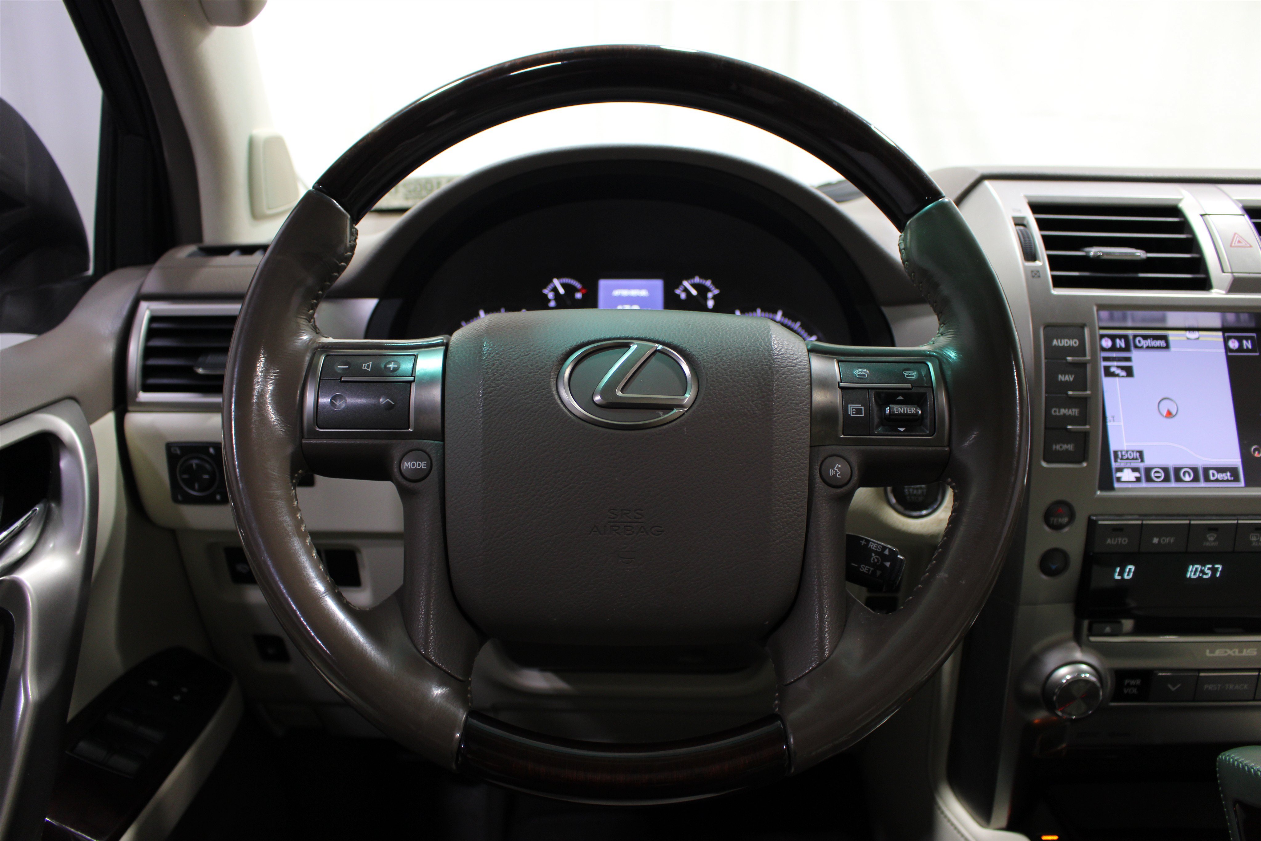 Used 2017 Lexus GX 460 Premium AWD/4WD image 11