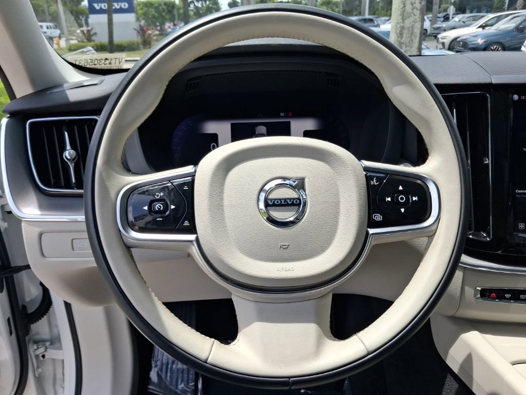 Certified 2024 Volvo XC60 B5 Core w/ Protection Package Premier AWD/4WD image 16