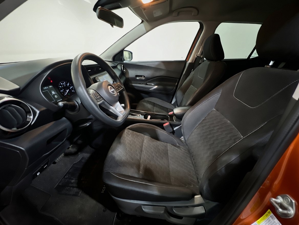 Used 2023 Nissan Kicks SV FWD image 14
