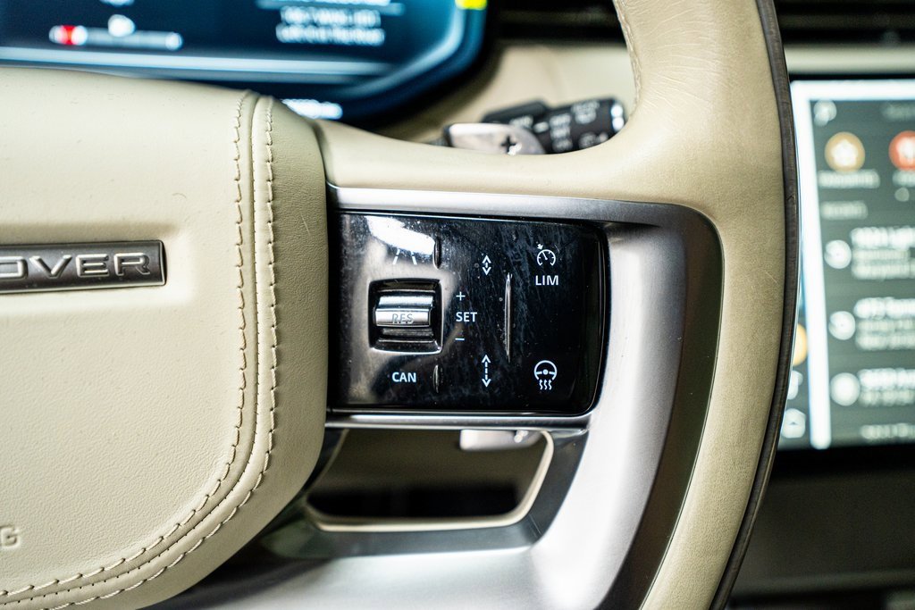 Used 2024 Land Rover Range Rover SE image 40