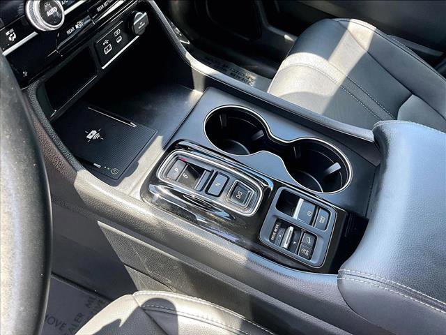 Used 2025 Honda Pilot EX-L image 15
