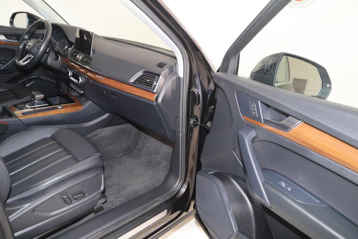 Used 2023 Audi Q5 2.0T Premium AWD/4WD image 32