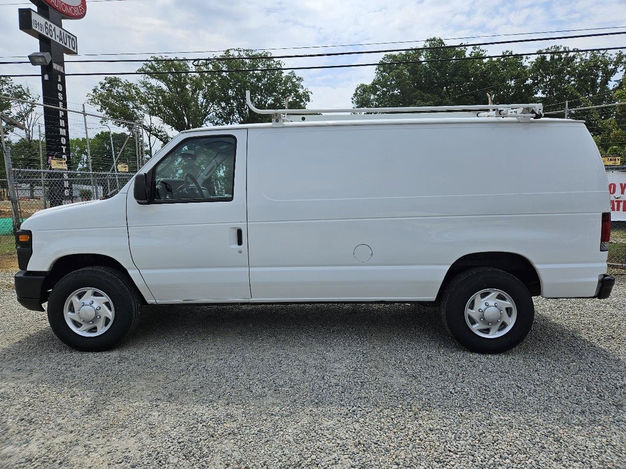 Used 2012 Ford E-250 and Econoline 250 w/ PWR Group RWD image 2